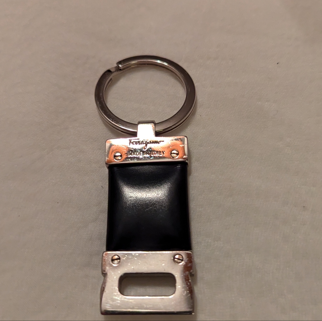 Salvatore Ferragamo Leather Silver Metal Keychain Black Guc